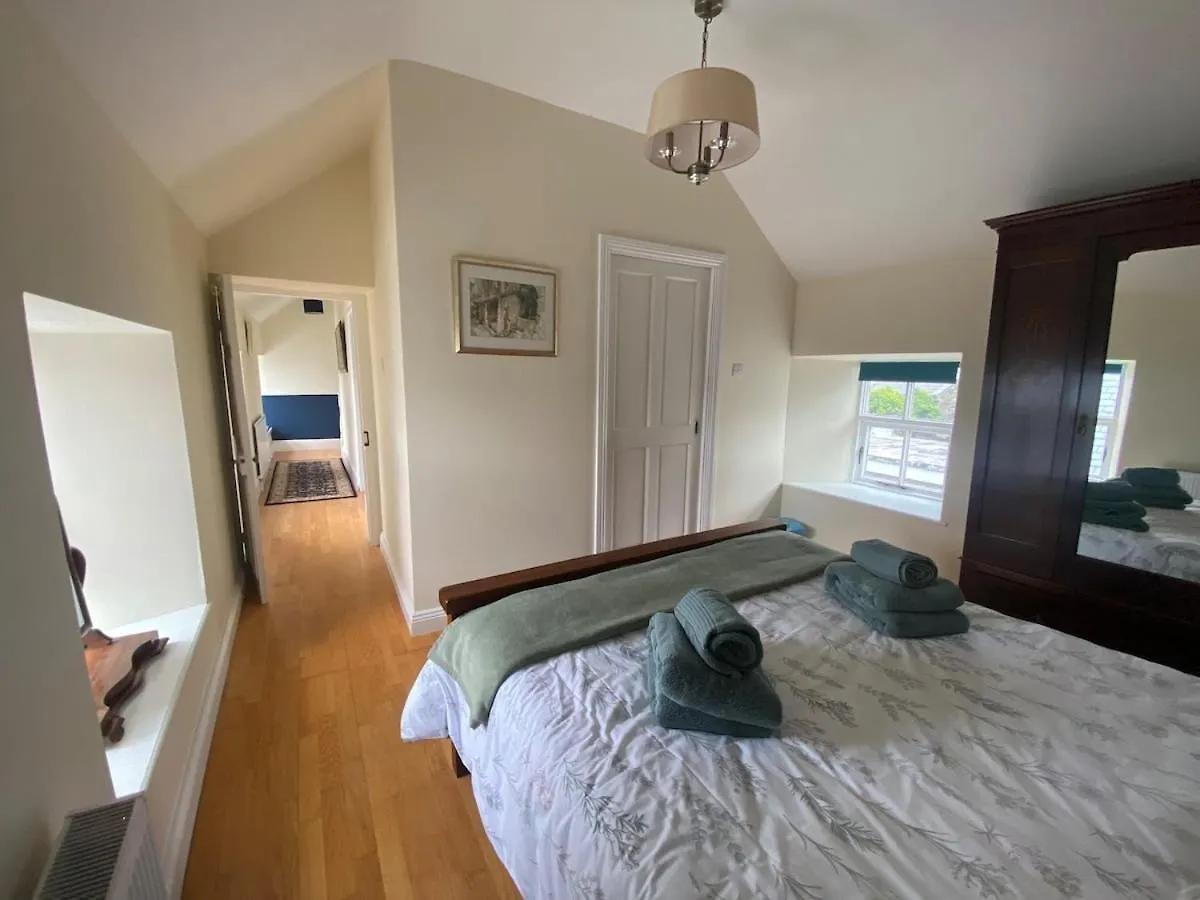公寓 Surveyors House Apt, Westport, Lovely 2 Bed 2 Bath 爱尔兰